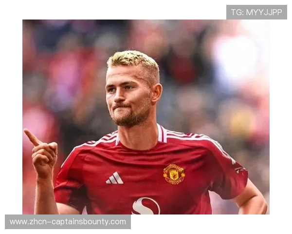 库尼亚反击中柱,曼联错失反超比分良机